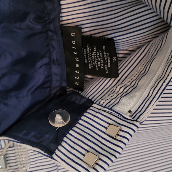 Bundle. Navy blue Pinstripe lined blazer and Bermuda shorts. Size 18. NWT - Picture 8 of 9